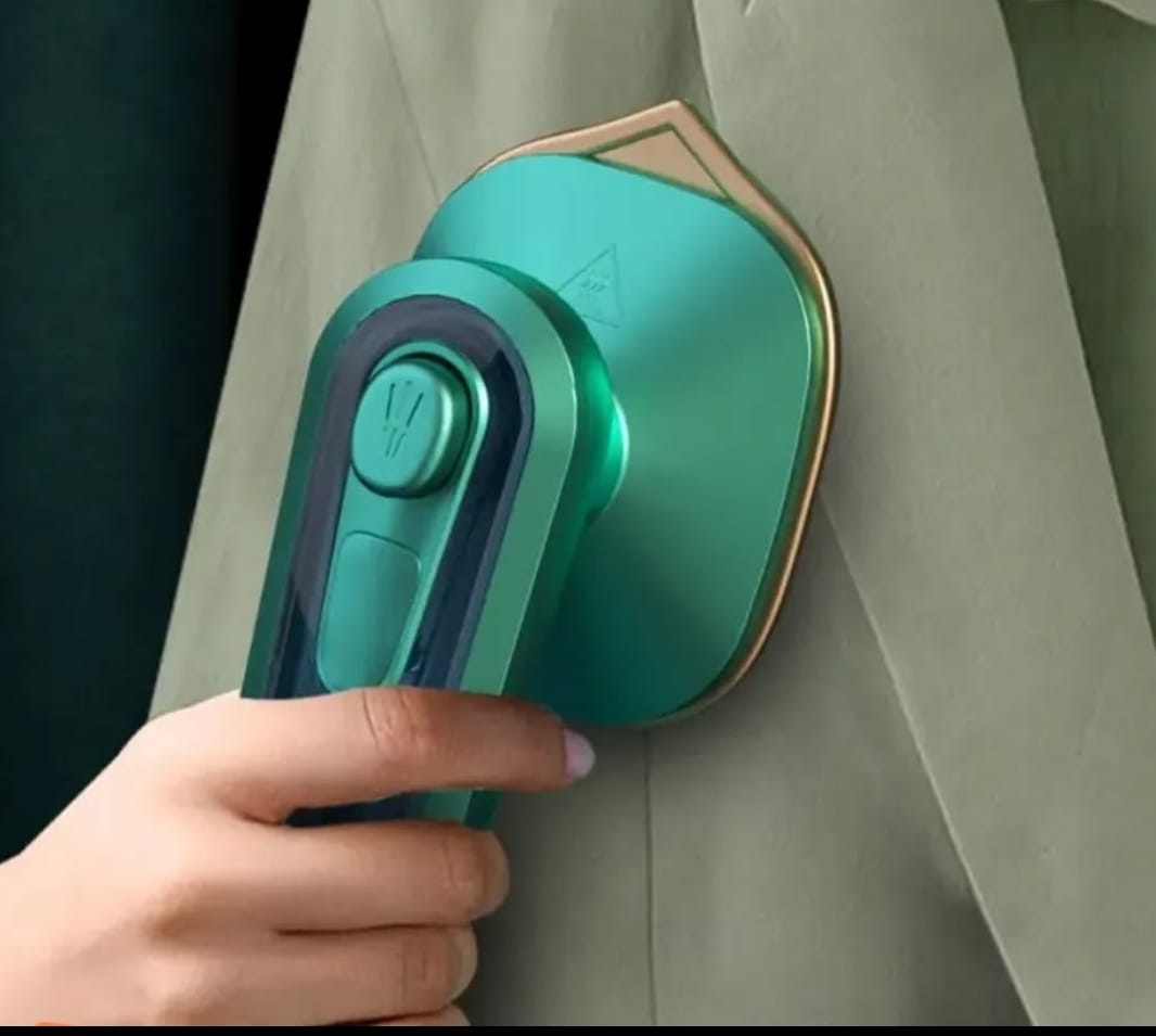 Portable Steam Iron  Handheld Garment Steamer